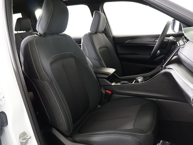 2024 Jeep Grand Cherokee L Laredo - 22915425 - 26