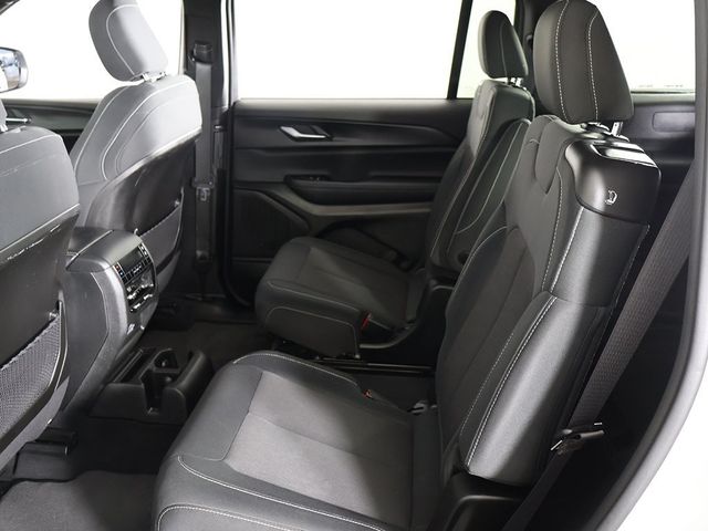 2024 Jeep Grand Cherokee L Laredo - 22915425 - 30