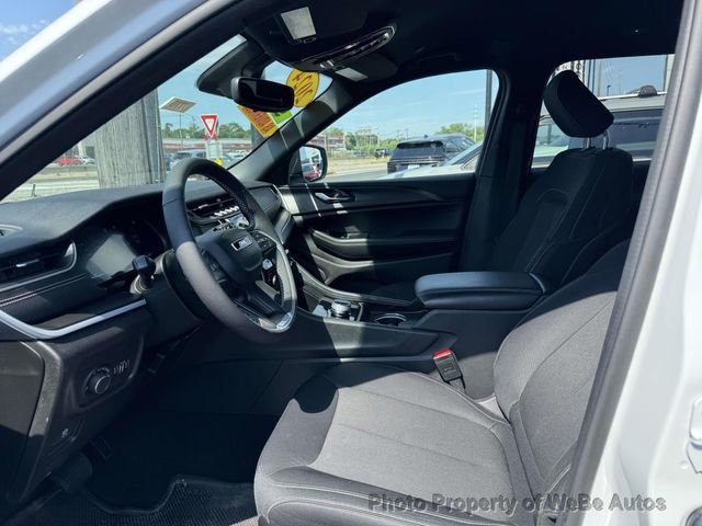 2024 Jeep Grand Cherokee L Laredo - 23034246 - 11