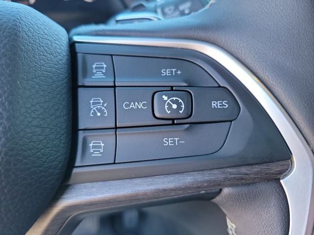 2024 Jeep Grand Cherokee L Limited 4x4 - 22985184 - 17