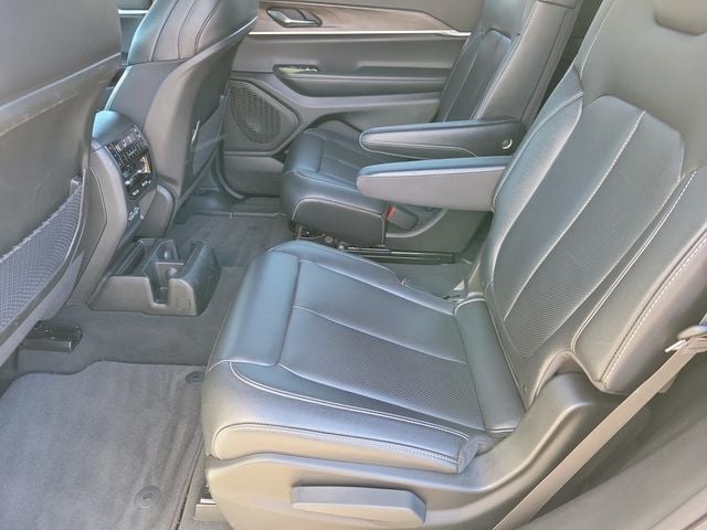 2024 Jeep Grand Cherokee L Limited 4x4 - 22985184 - 8