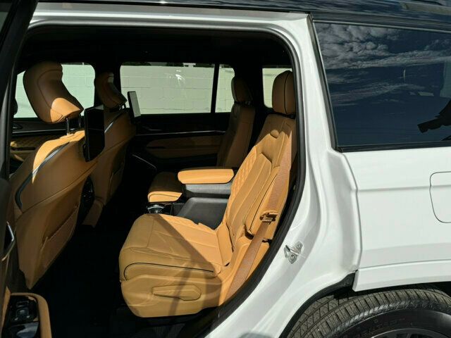 2024 Jeep Grand Cherokee L MSRP$79765/NightVision/RearEntertainment/Heated&CooledSeats/NAV - 22577325 - 11