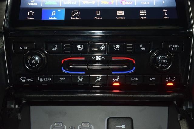 2024 Jeep Grand Cherokee L Overland 4x4 - 23018278 - 32