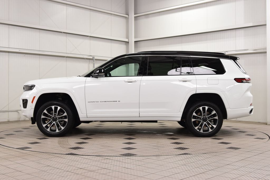 2024 Jeep Grand Cherokee L Overland 4x4 - 23018278 - 3
