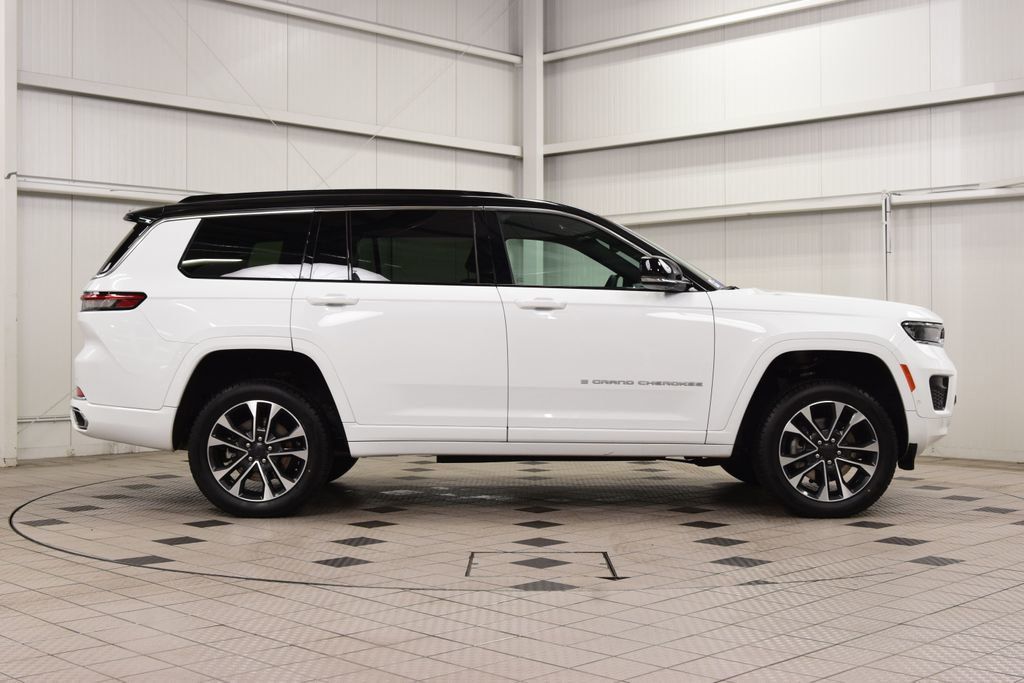 2024 Jeep Grand Cherokee L Overland 4x4 - 23018278 - 8