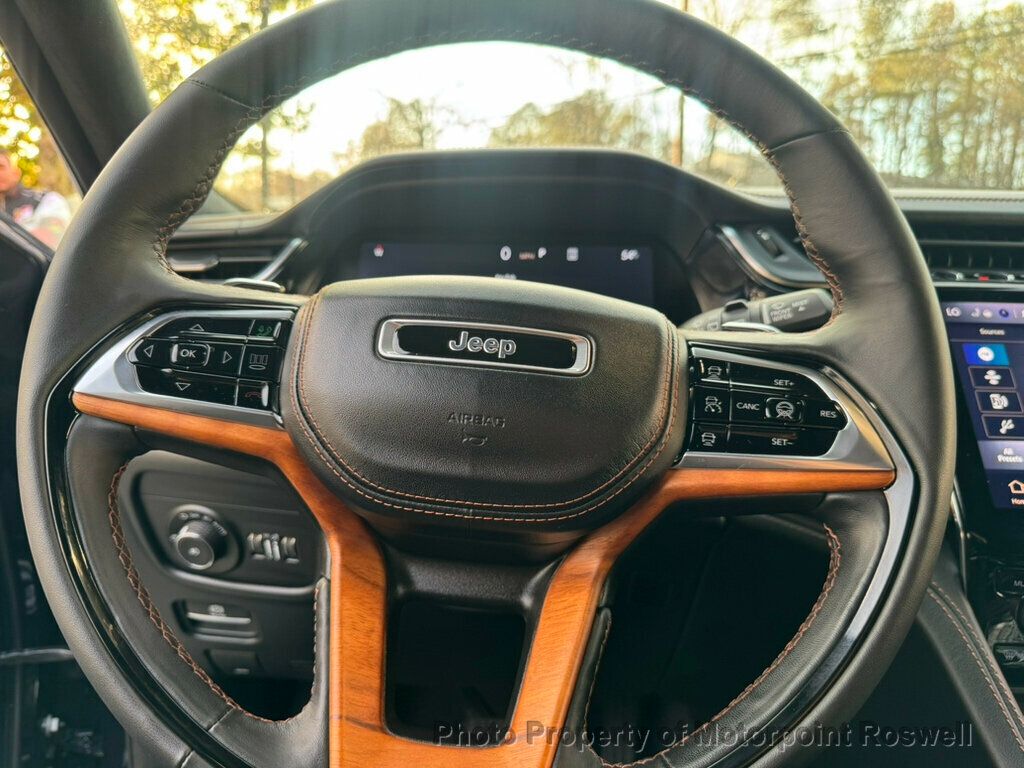 2024 Jeep Grand Cherokee L Summit Reserve photo 15