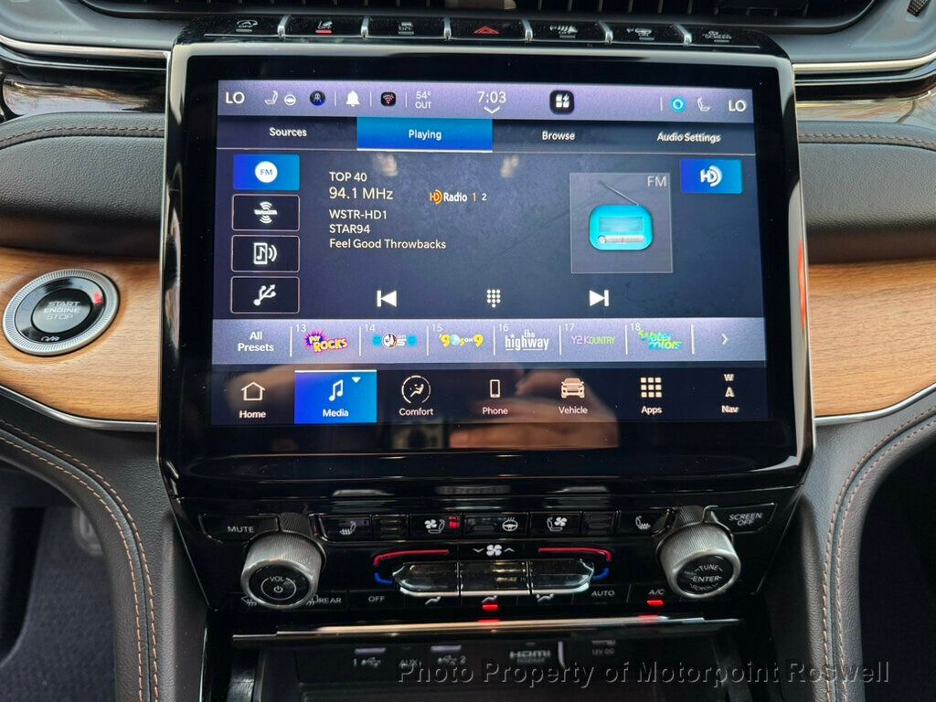 2024 Jeep Grand Cherokee L Summit Reserve photo 17