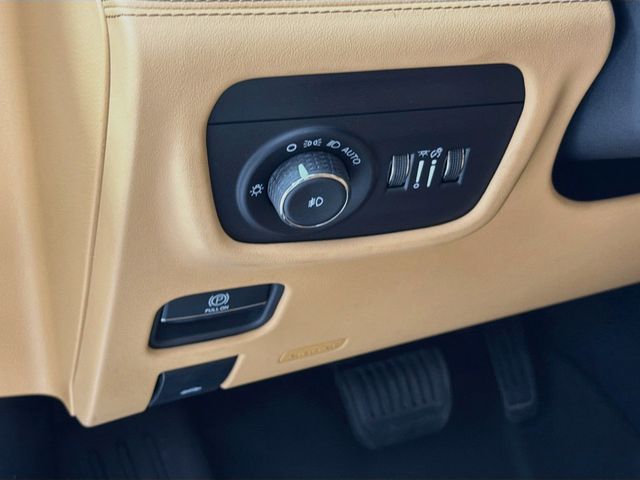 2024 Jeep Grand Cherokee L Summit Reserve 4x4 - 23065971 - 9