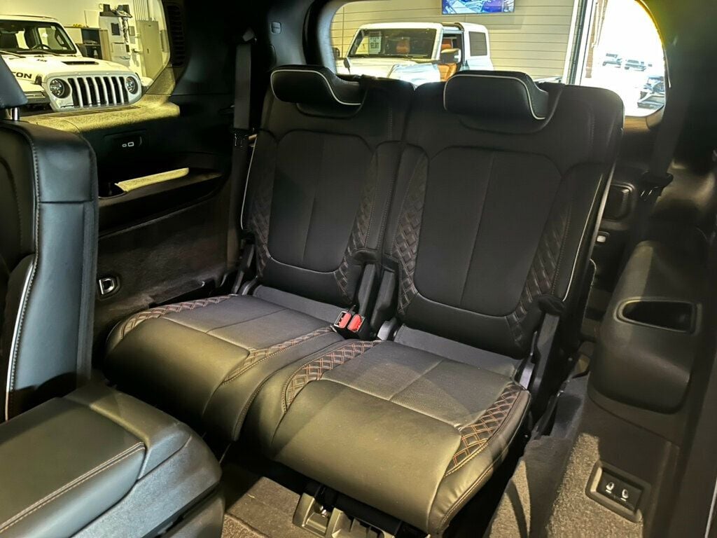 2024 Jeep Grand Cherokee L SummitReserve/4X4/PassengerDisplayScreen/Htd&CldMassagingSeats - 22620521 - 22