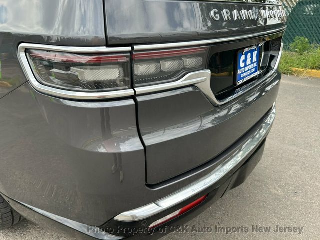 2024 Jeep Grand Wagoneer L HEADS-UP DISPLAY!! BLIND-SPOT!! PWR BOARDS! PANO ROOF!!!! P - 23070496 - 25