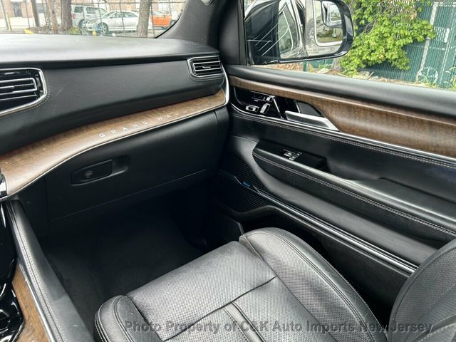 2024 Jeep Grand Wagoneer L HEADS-UP DISPLAY!! BLIND-SPOT!! PWR BOARDS! PANO ROOF!!!! P - 23070496 - 44
