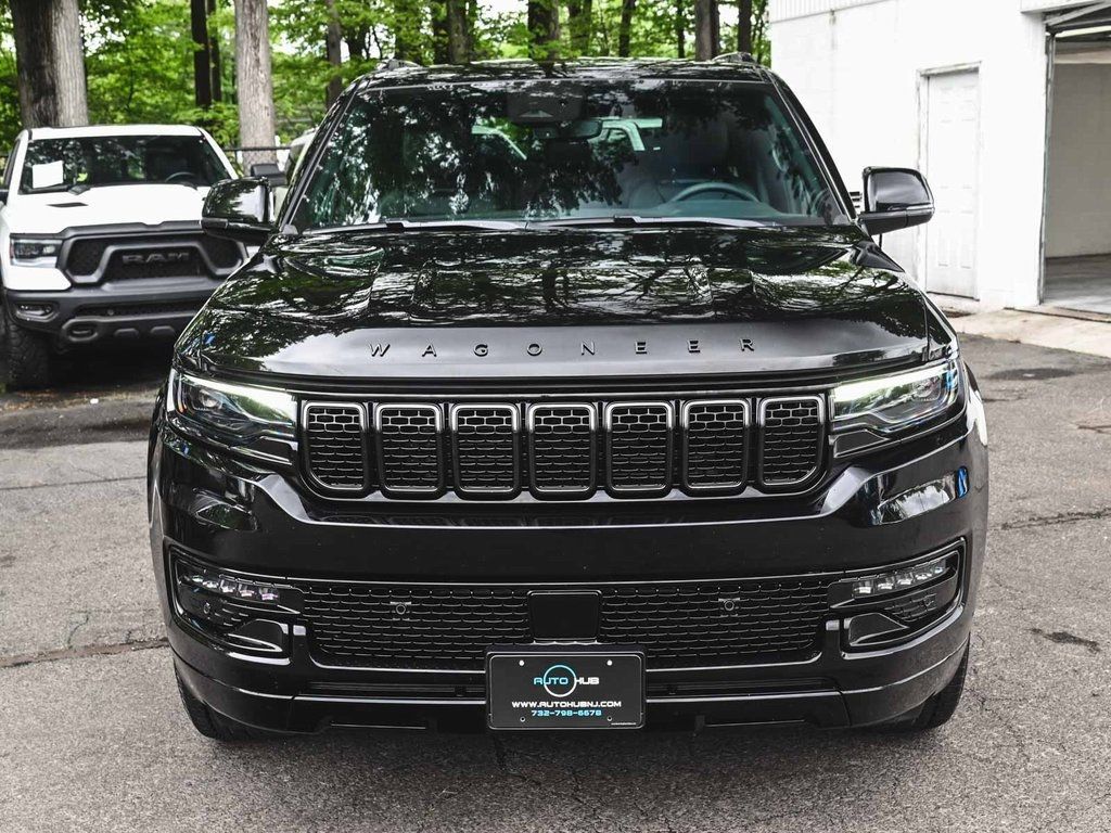 2024 Jeep Wagoneer Series II photo 2