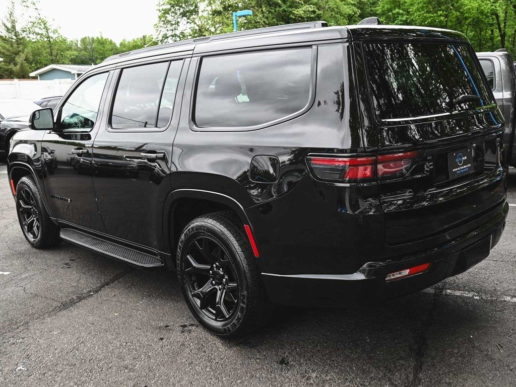 2024 Jeep Wagoneer Series II photo 4