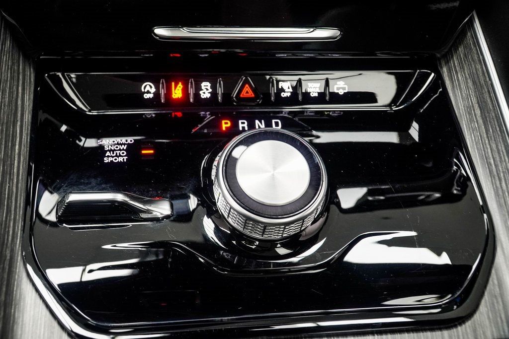 2024 Jeep Wagoneer Series II photo 18