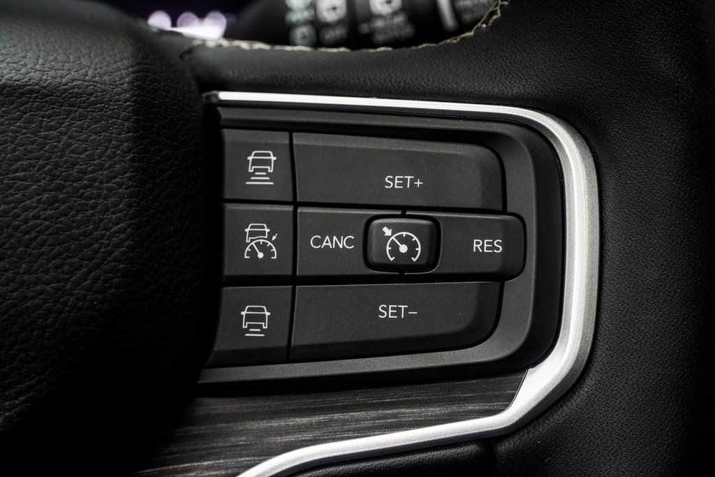 2024 Jeep Wagoneer Series II photo 26