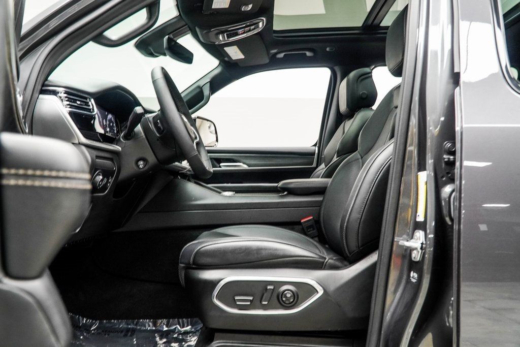 2024 Jeep Wagoneer Series II photo 33