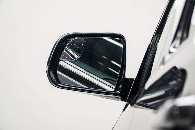 2024 Jeep Wagoneer Series II - 22919439 - 13