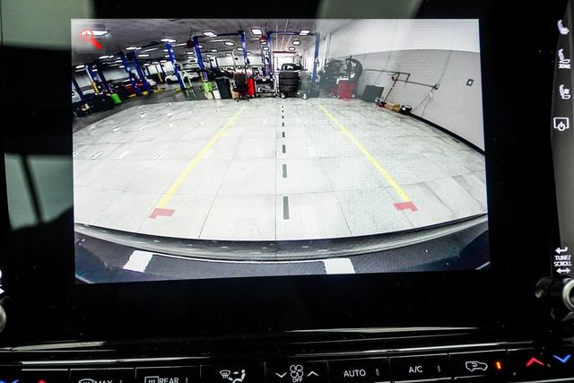 2024 Jeep Wagoneer Series II - 22919439 - 24