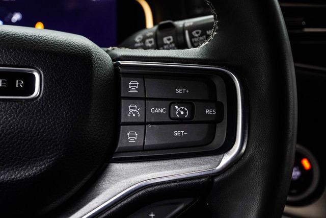2024 Jeep Wagoneer Series II - 23040419 - 29