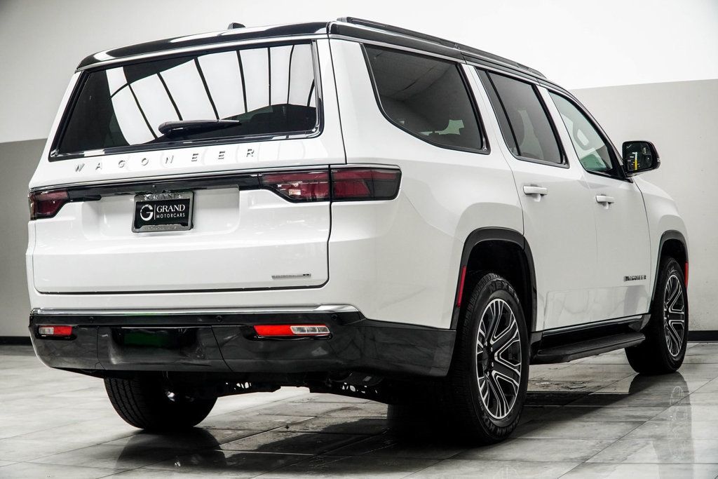 2024 Jeep Wagoneer Series II photo 12