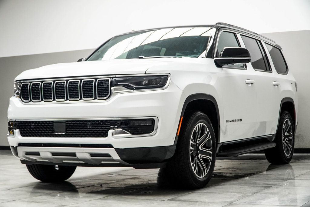 2024 Jeep Wagoneer Series II photo 8