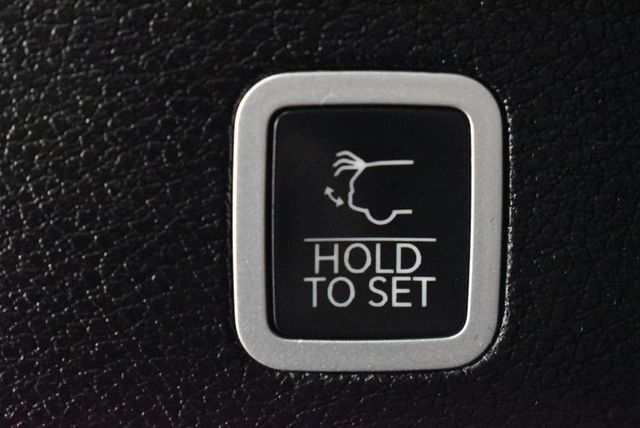 2024 Jeep Wagoneer Series II 4x4 - 22938893 - 39