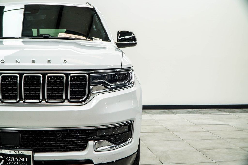 2024 Jeep Wagoneer L Series II photo 4