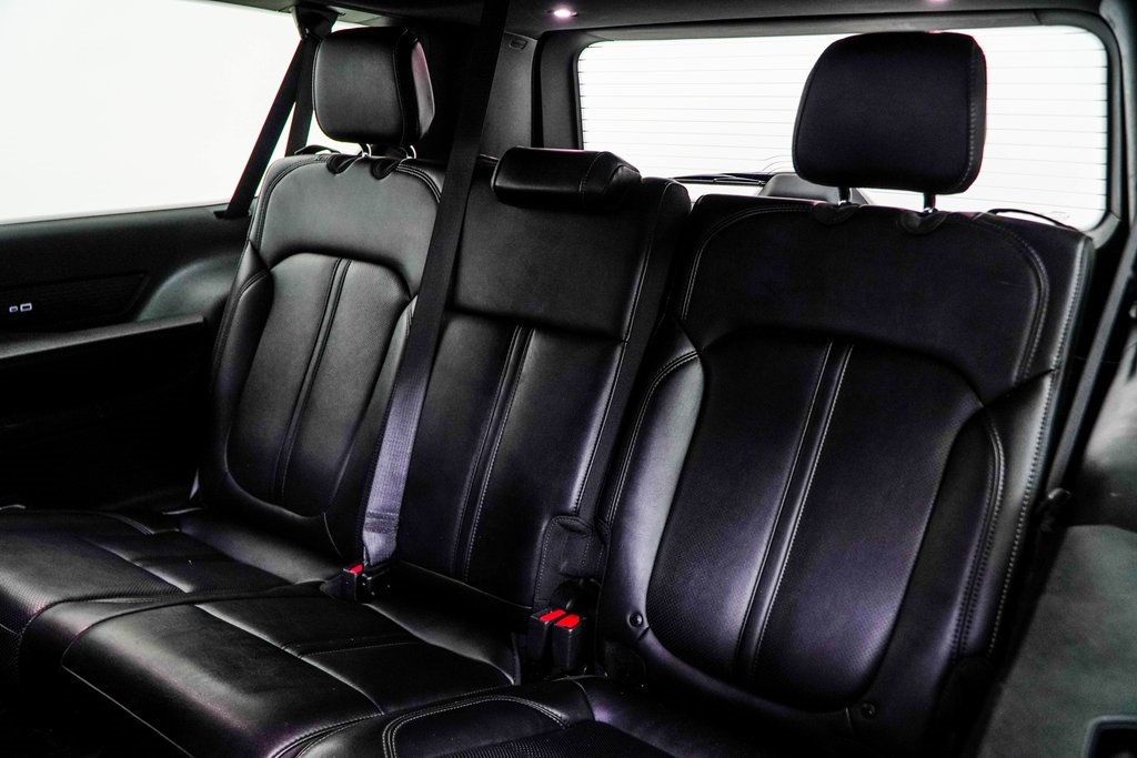 2024 Jeep Wagoneer L Series II photo 40