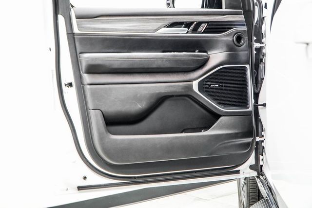 2024 Jeep Wagoneer L Series II - 22896656 - 40