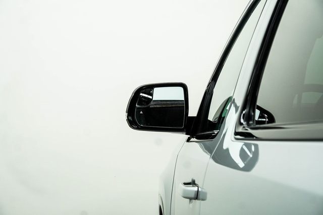 2024 Jeep Wagoneer L Series II - 22972482 - 13