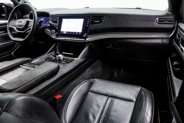 2024 Jeep Wagoneer L Series II - 22972482 - 16