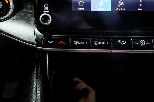 2024 Jeep Wagoneer L Series II - 22972482 - 25