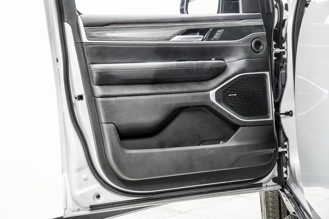 2024 Jeep Wagoneer L Series II - 22972482 - 46