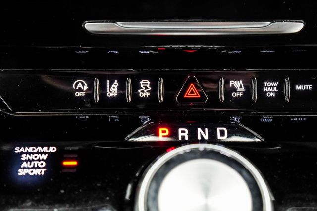 2024 Jeep Wagoneer L Series II - 22972495 - 23