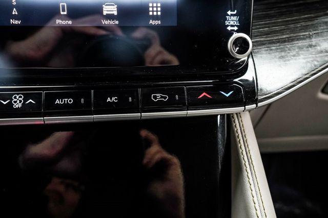 2024 Jeep Wagoneer L Series II - 22972495 - 24