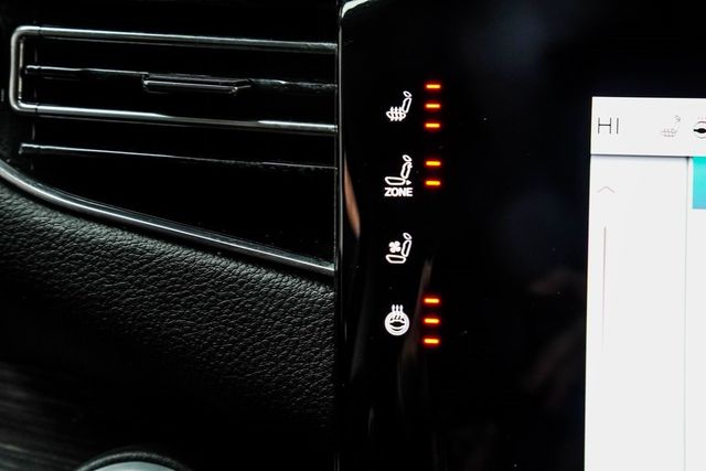 2024 Jeep Wagoneer L Series II - 22972495 - 28