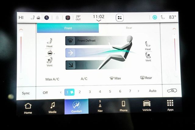 2024 Jeep Wagoneer L Series II - 22972495 - 29