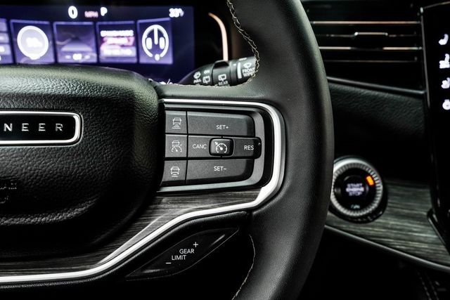 2024 Jeep Wagoneer L Series II - 22972505 - 36