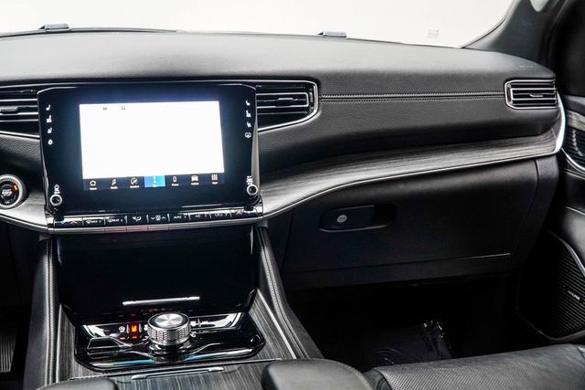 2024 Jeep Wagoneer L Series II - 22972458 - 16