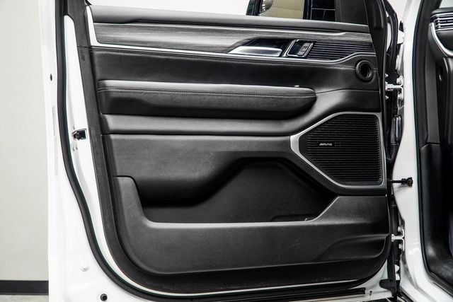 2024 Jeep Wagoneer L Series II - 22972458 - 30