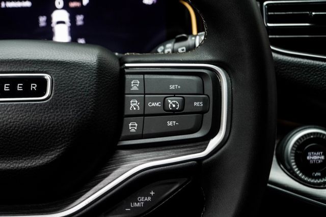 2024 Jeep Wagoneer L Series II - 22972485 - 25