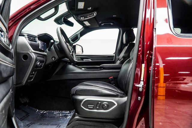 2024 Jeep Wagoneer L Series II - 22972485 - 33