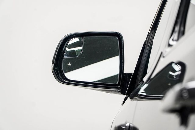 2024 Jeep Wagoneer L Series II - 22972486 - 13