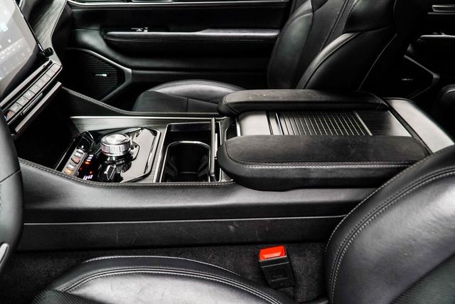 2024 Jeep Wagoneer L Series II - 22972486 - 16