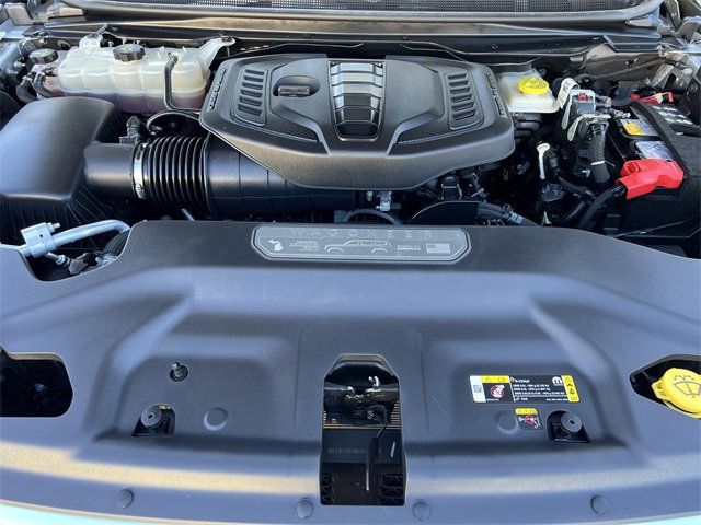 2024 Jeep Wagoneer L Series II - 22913730 - 25