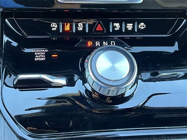 2024 Jeep Wagoneer L Series II - 22913730 - 32