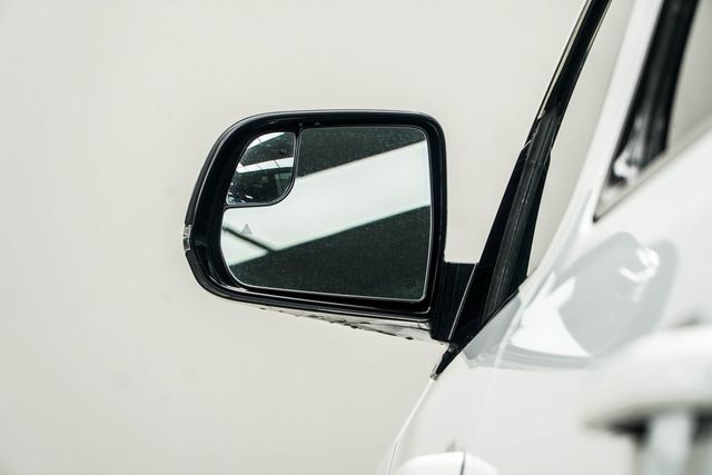 2024 Jeep Wagoneer L Series II - 22973204 - 13