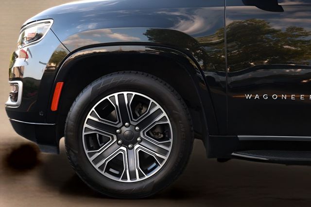2024 Jeep Wagoneer L Series II - 23049771 - 11