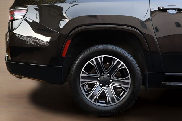 2024 Jeep Wagoneer L Series II - 23049771 - 18