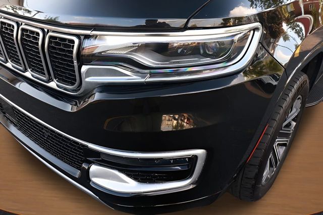 2024 Jeep Wagoneer L Series II - 23049771 - 5